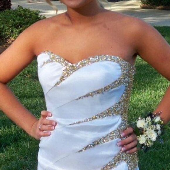 🚨SALE🚨 La Femme White Gold Beaded Strapless Trumpet Gown Prom Dress 4 - Picture 15 of 16